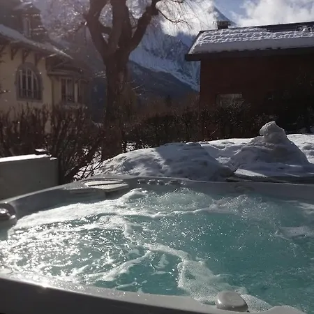 Chalet Clos 66 *